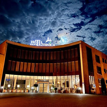 Hotel トシェブニツァ エクステリア 写真