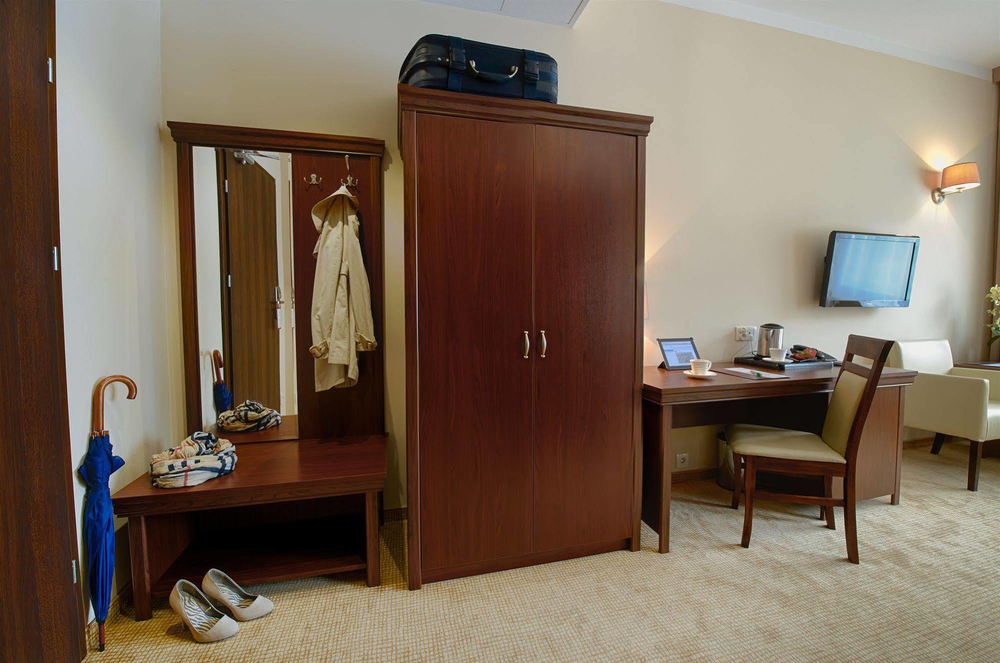 Hotel トシェブニツァ エクステリア 写真